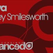 Estiva Smiley Smilesworth