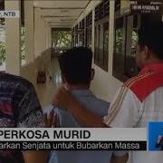 Guru Memperkosa Muridnya