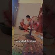 Mandi Bareng Ayah