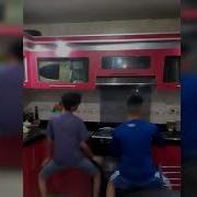 Chico Bailando Musica Brasilera Bum Bum Tan Tan