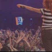 Paramore Crush Live