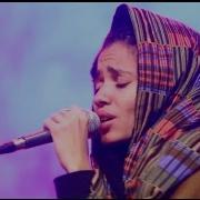 Nneka Live Walking My Fairy Tales