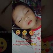 Kakak Lagi Tidur