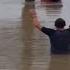 Video Amatir Penyelamatan Ibu Dan Anak Terjebak Banjir Di Pinggir Tol Ngawi INews Siang 08 03