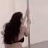 Pamela Safitri Seksi Latihan Pole Dance