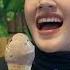 Hijab Emut Es Krim Brutal