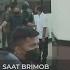 Momen Brimob Bentak Wartawan Saat Liput Sidang Sambo Shorts