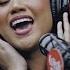 Morissette Performs Shine LIVE On Wish 107 5 Bus