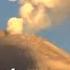 Impresionante Captan Momento En Que La Luna Parece Entrar Al Popocatépetl