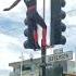 SPIDER MAN TWERKING ON TRAFFIC LIGHT POLE XD